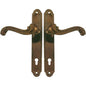 MANIGLIA BAROCCO PLACCA FORO SAGOMATO OTTONE BRONZATA Q8 I.MM 90 CF=PZ 2